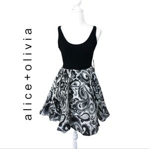 NWT Alice + Olivia Sponge Paisley Black & White NWT
Sleeveless Mesh Mini Dress 4